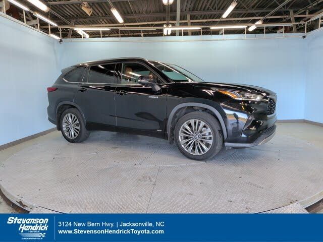 2021 TOYOTA Highlander