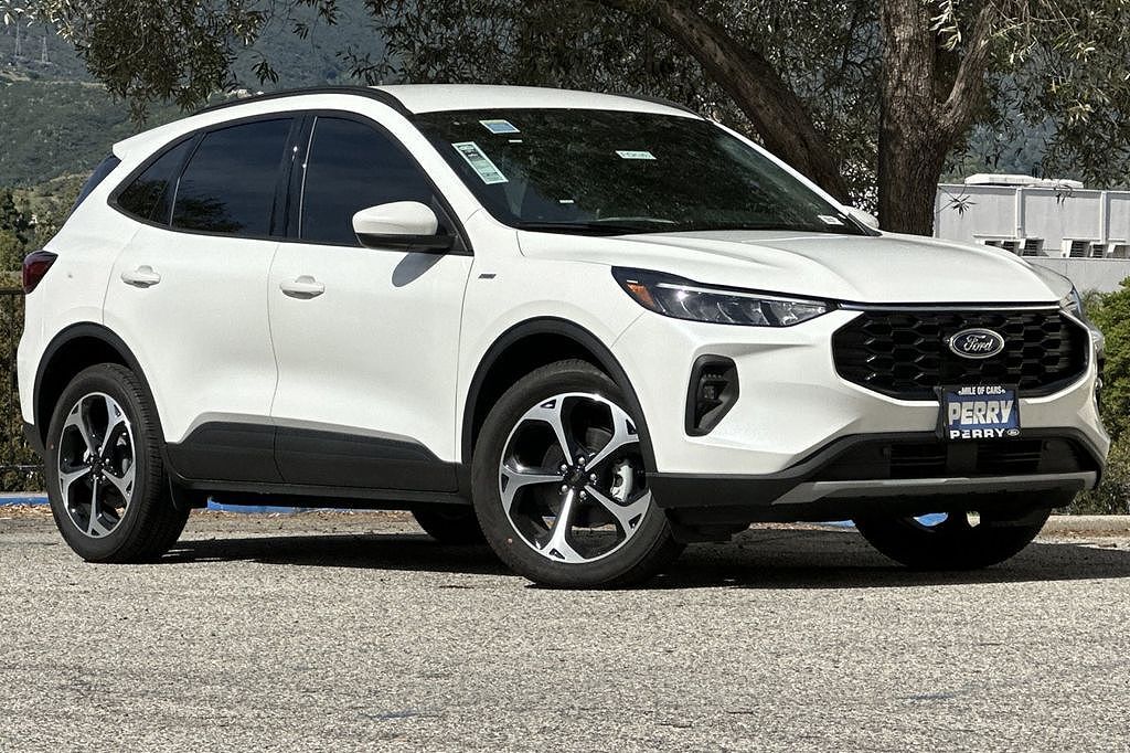 2025 FORD Escape