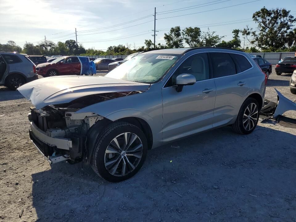 2022 VOLVO XC60