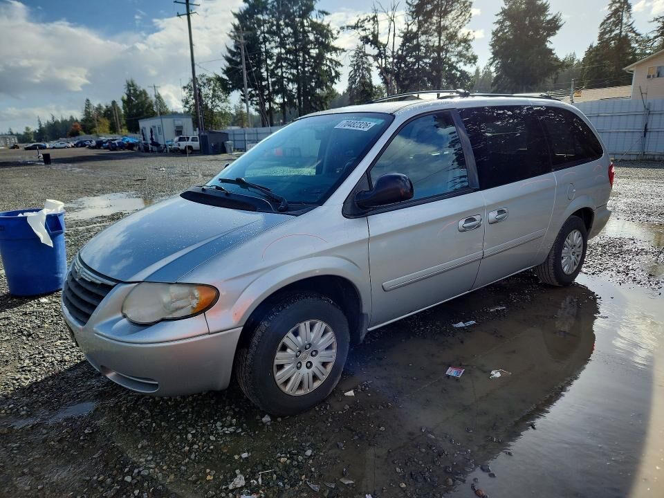 2006 CHRYSLER Town and Country