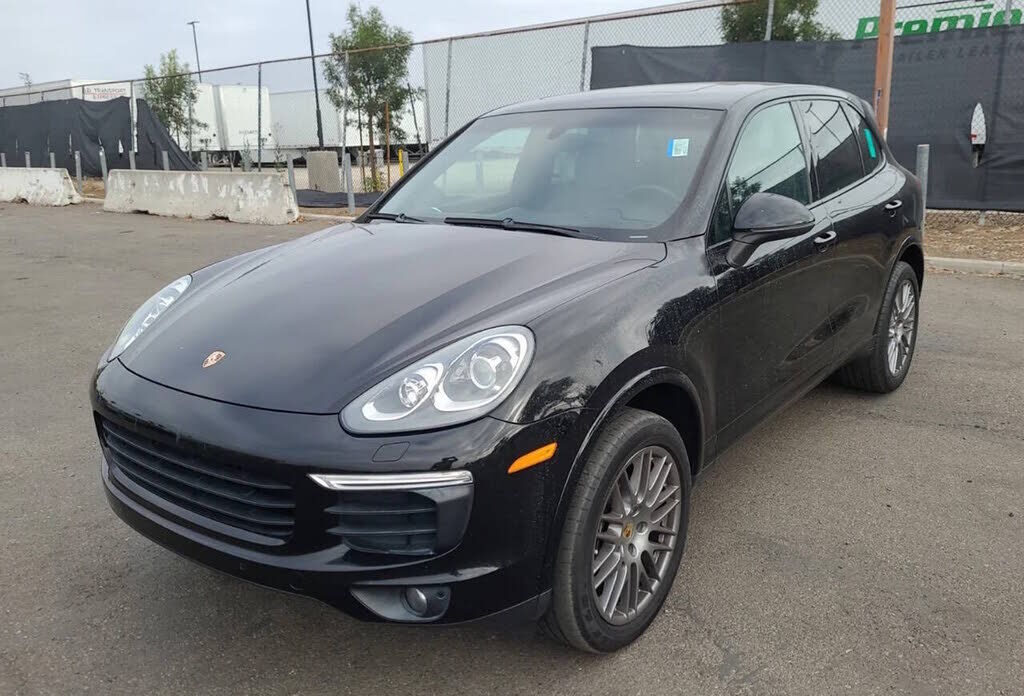 2017 PORSCHE Cayenne