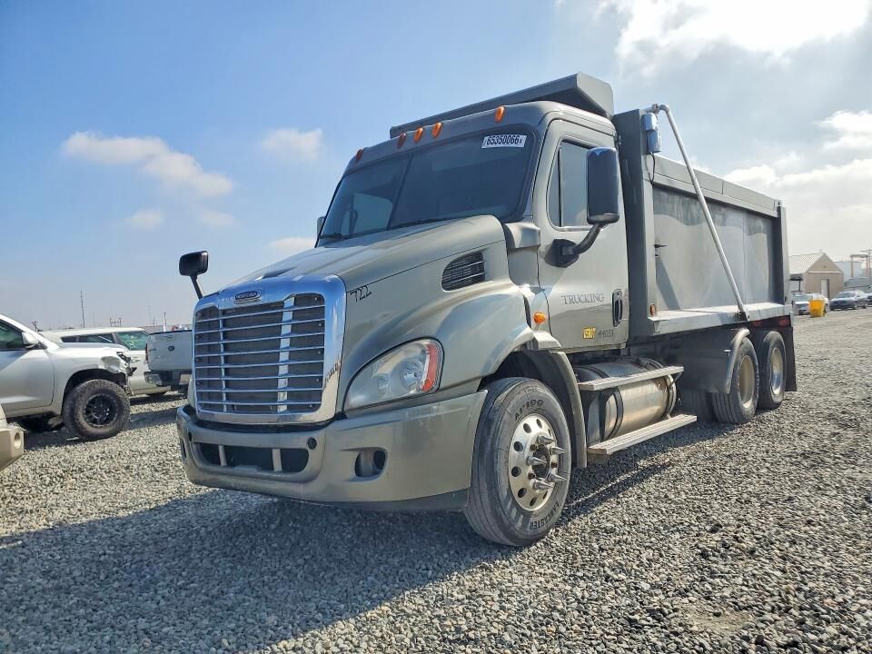 2013 FREIGHTLINER Cascadia