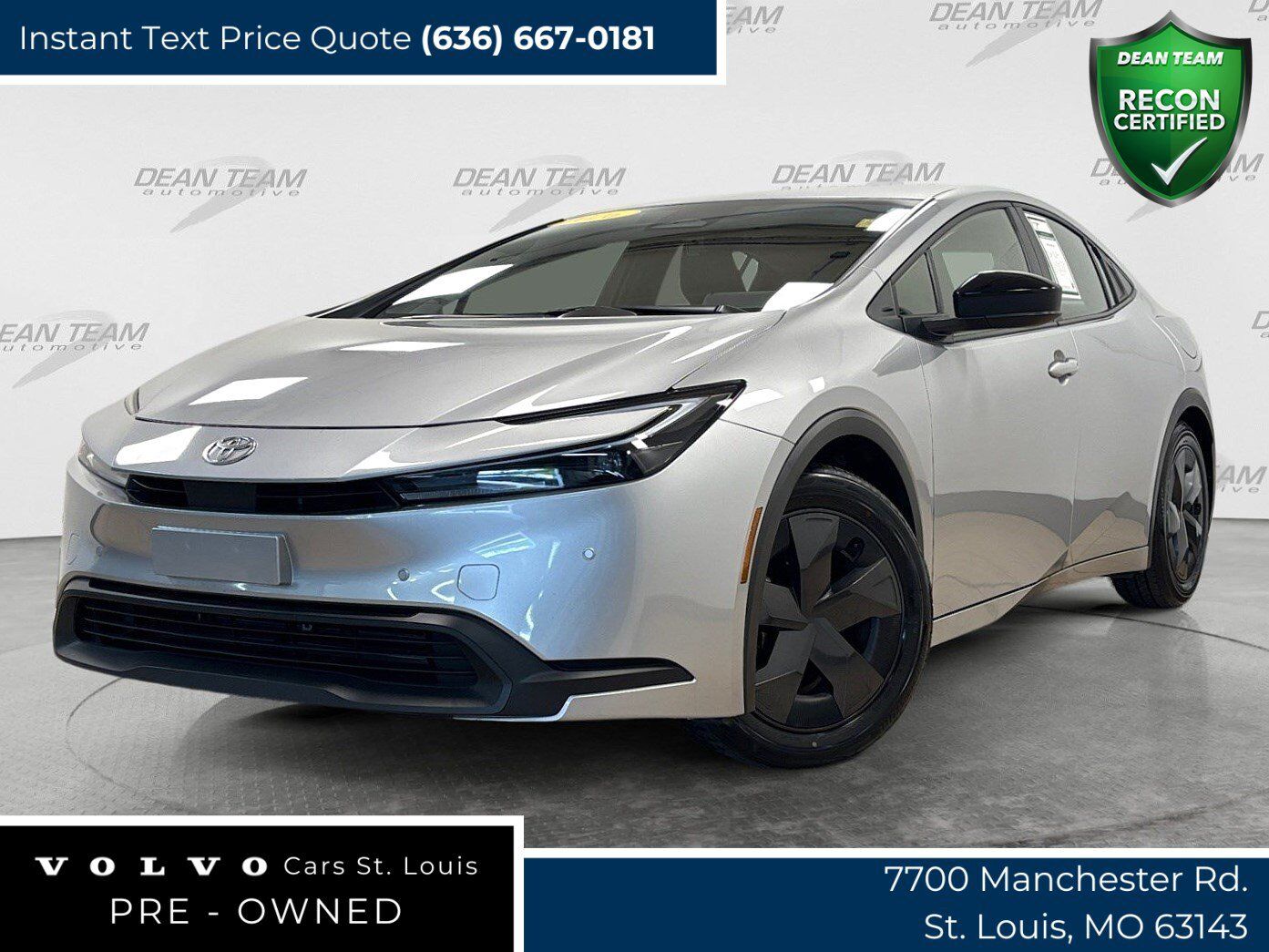 2026 TOYOTA PRIUS