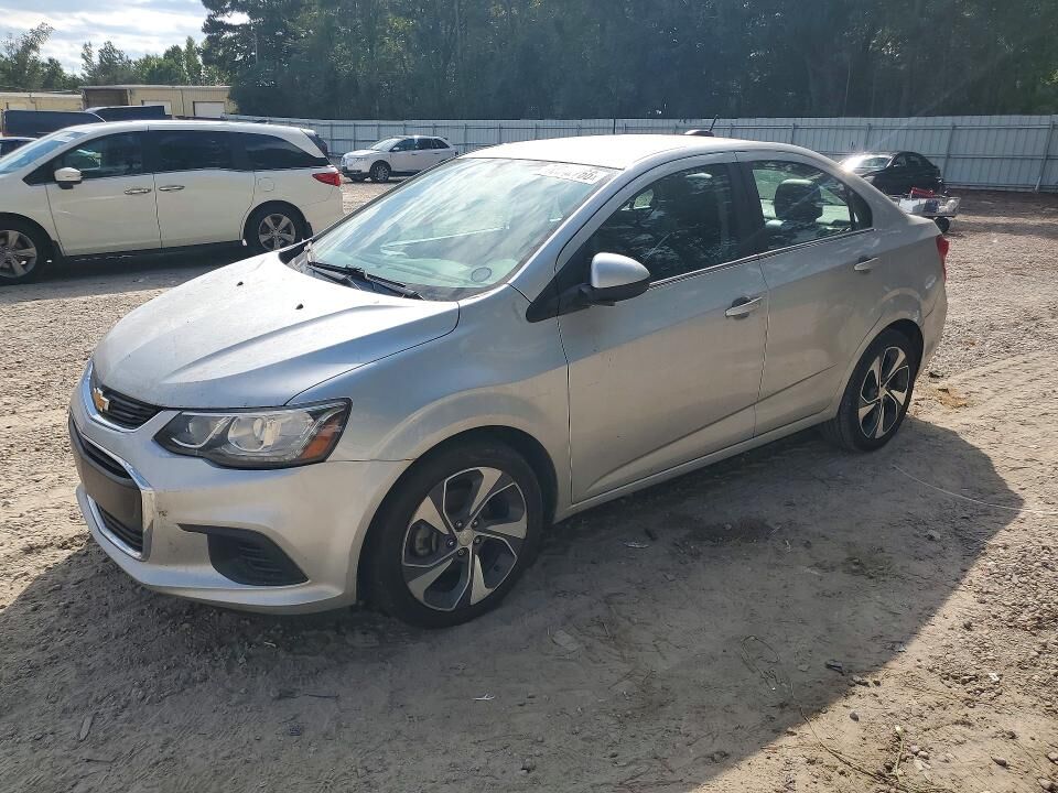 2017 CHEVROLET Sonic