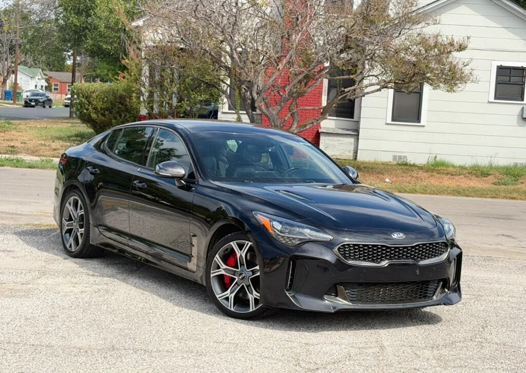 2021 KIA Stinger