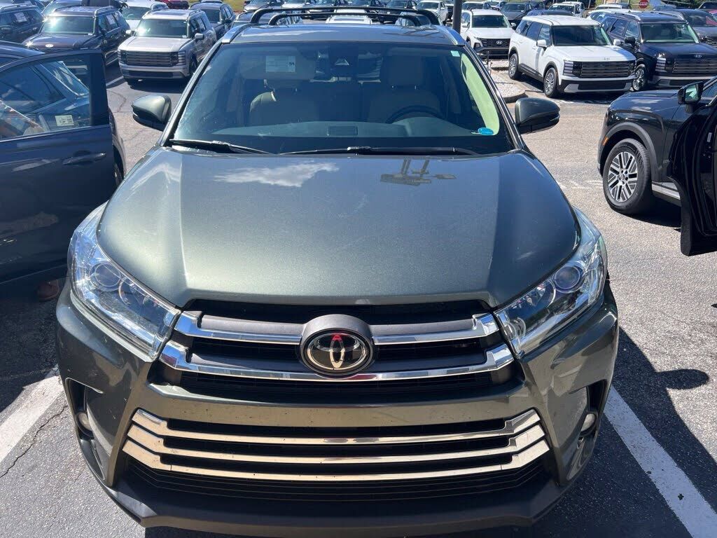 2018 TOYOTA Highlander
