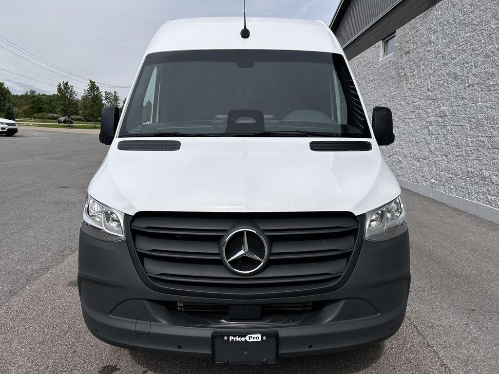 2025 Mercedes-Benz Sprinter