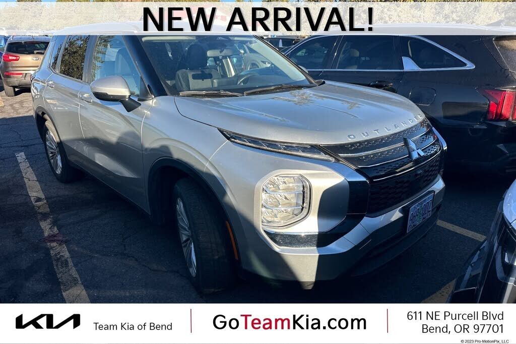 2024 MITSUBISHI Outlander