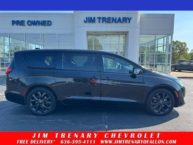 2019 CHRYSLER Pacifica