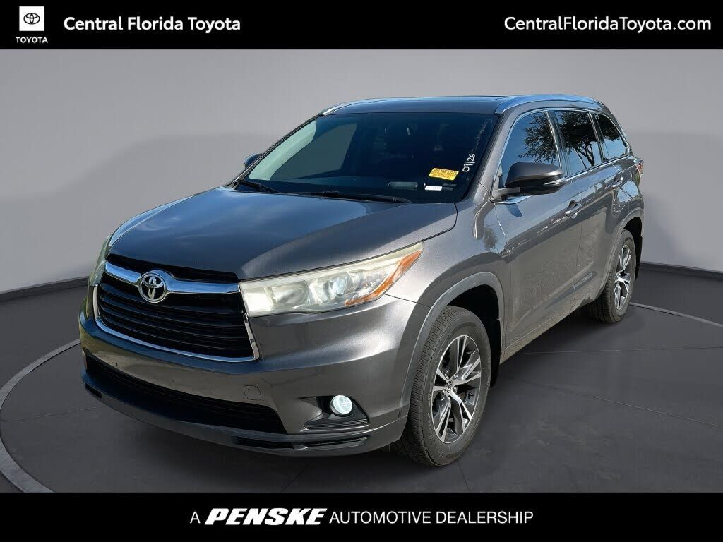 2016 TOYOTA Highlander