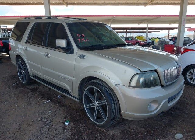2004 LINCOLN Navigator