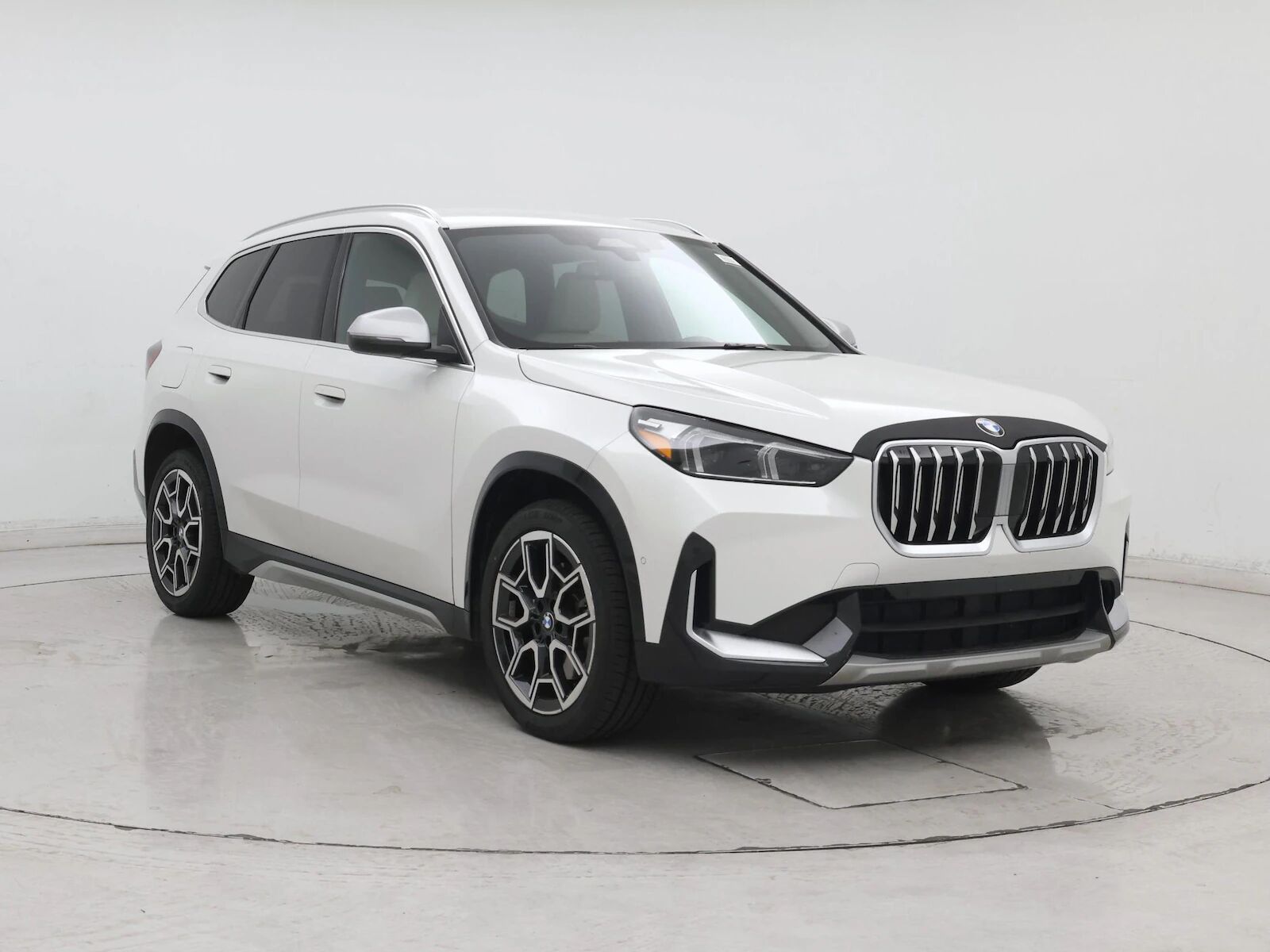 2024 BMW X1