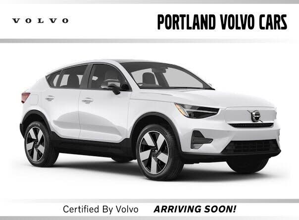 2023 VOLVO C40