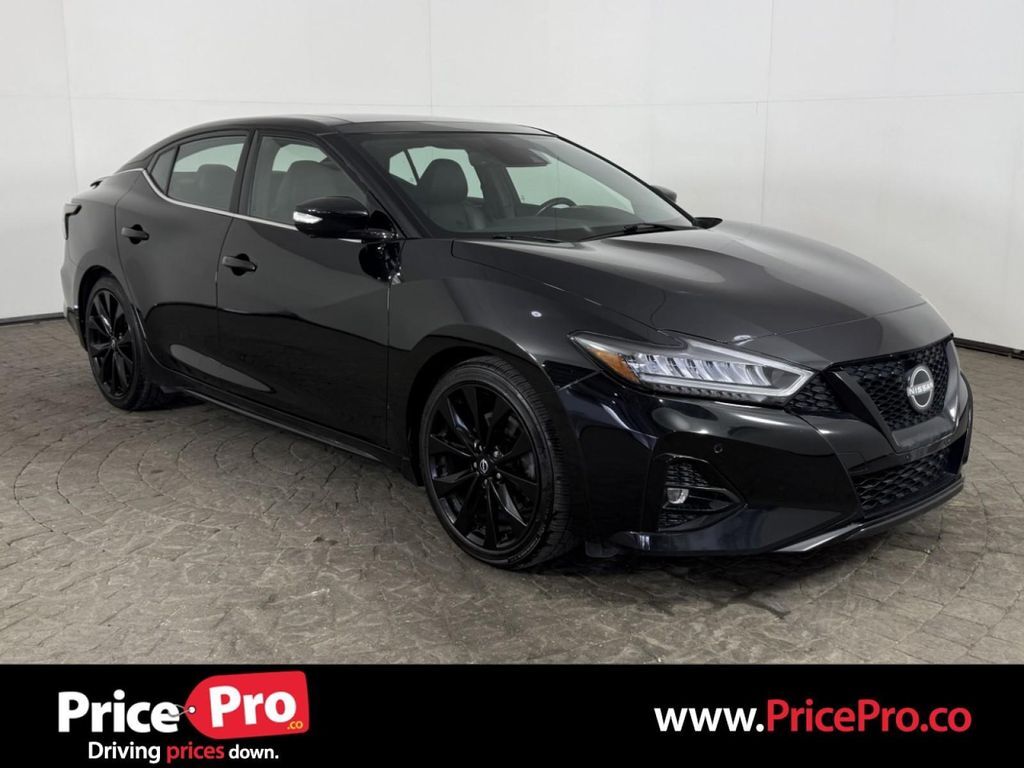 2023 NISSAN Maxima