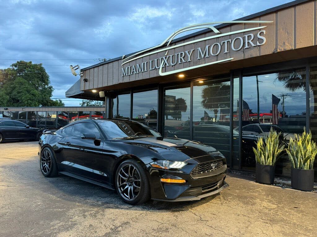 2021 FORD Mustang