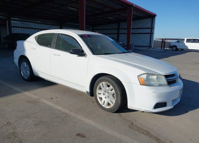 2013 DODGE Avenger