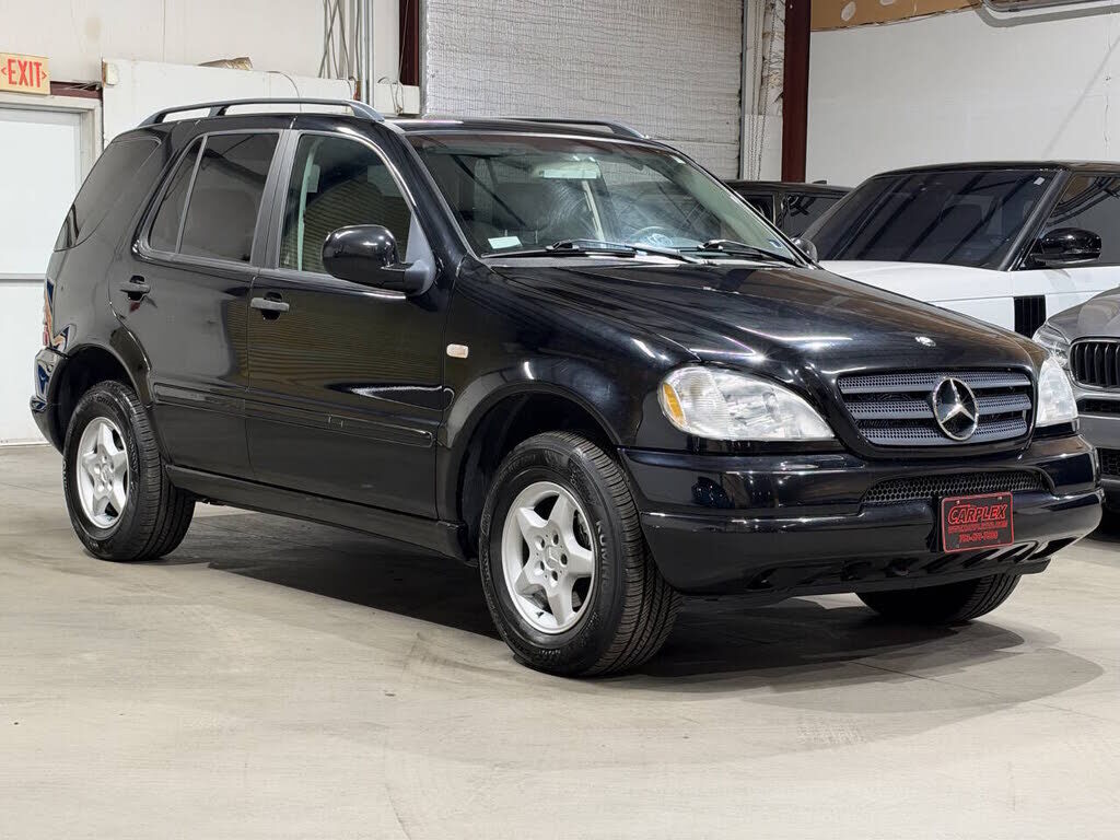 2000 Mercedes-Benz M-Class