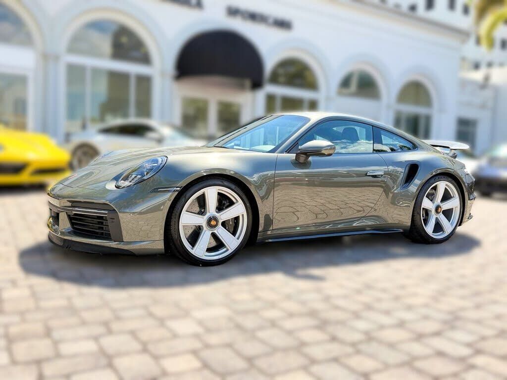 2025 PORSCHE 911