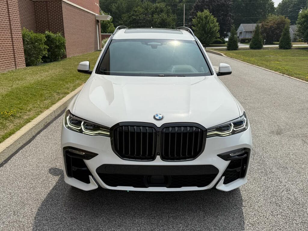2021 BMW X7