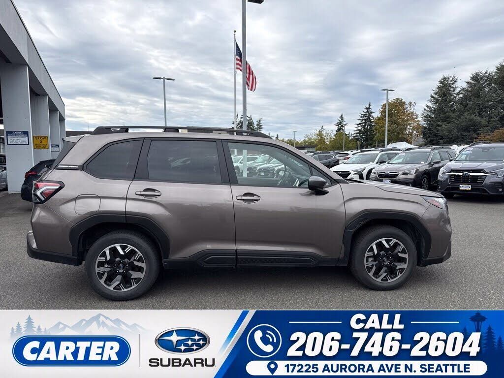2025 SUBARU Forester