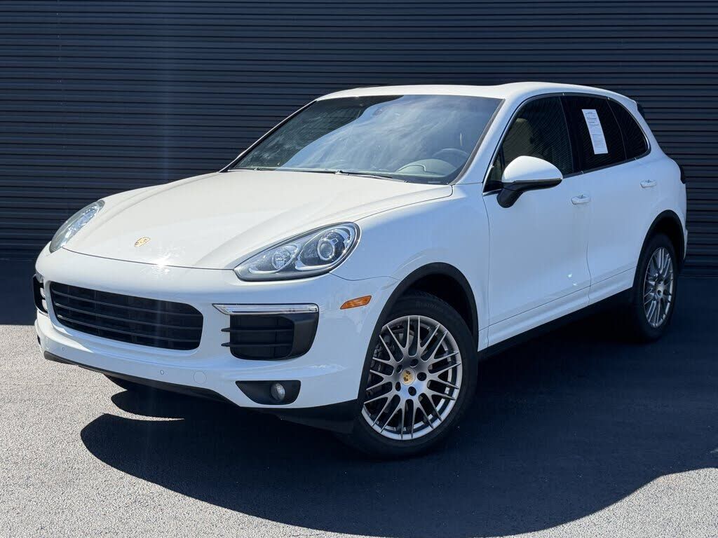 2016 PORSCHE Cayenne