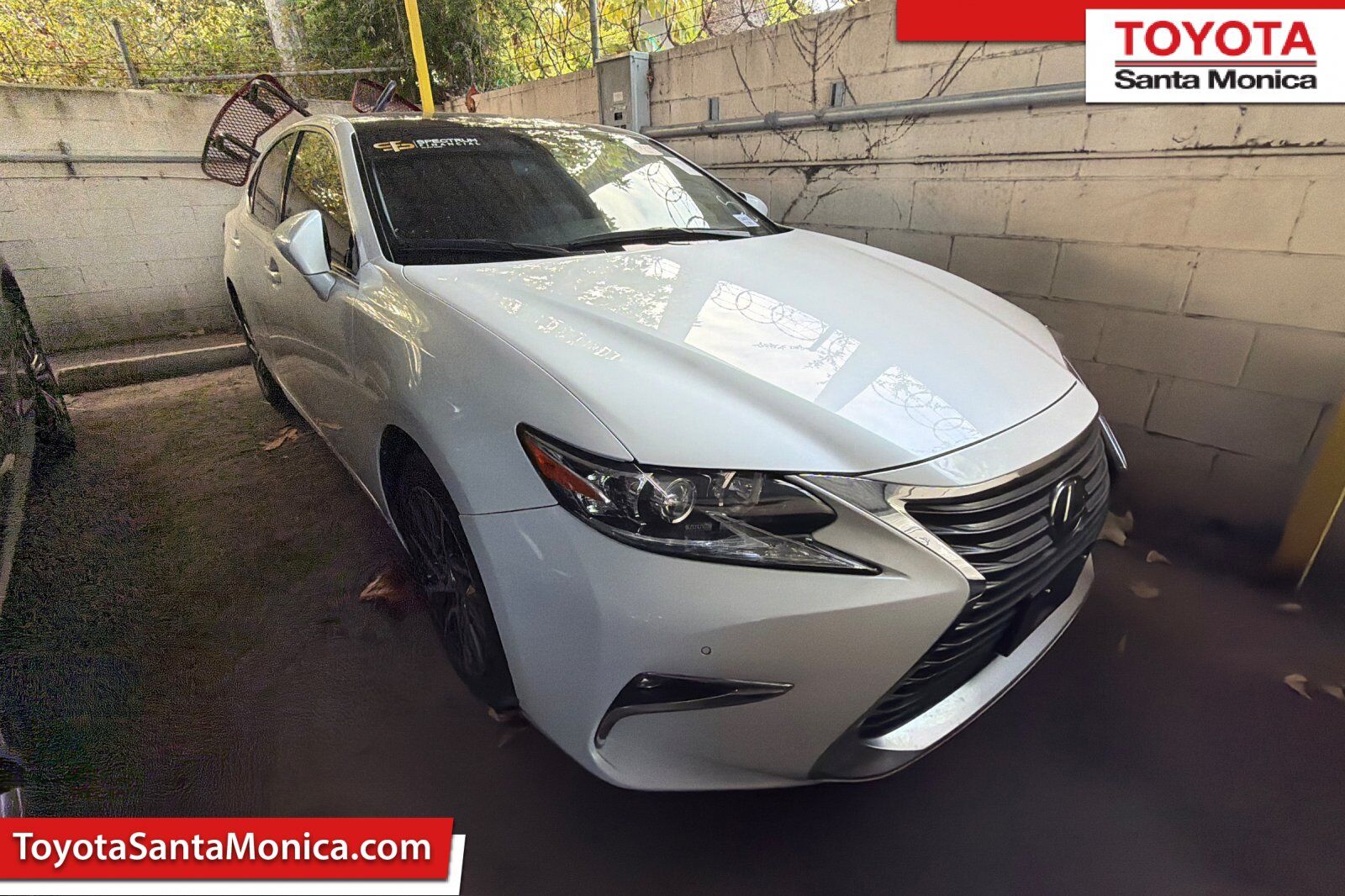 2017 LEXUS ES