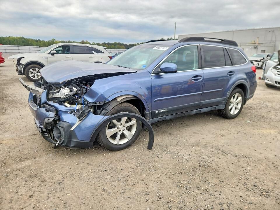 2014 SUBARU Outback