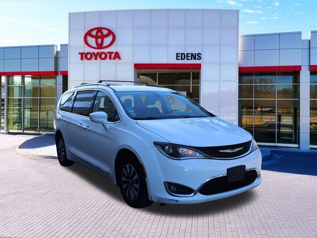 2020 CHRYSLER Pacifica