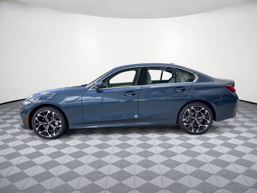 2026 BMW 330i