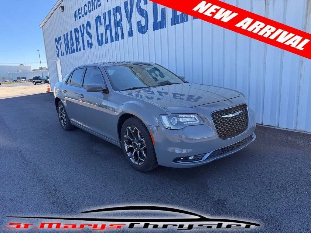 2017 CHRYSLER 300