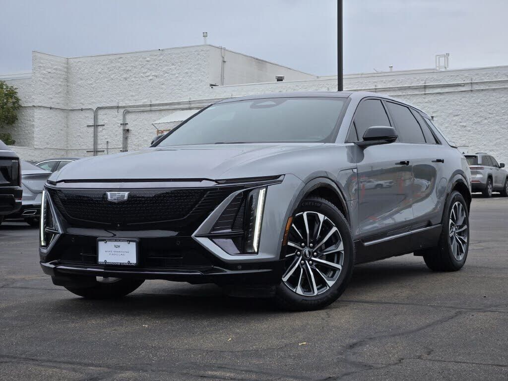2024 CADILLAC Lyriq