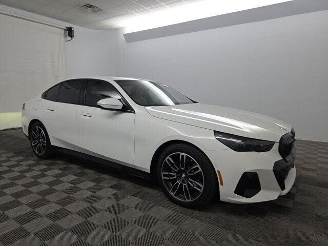 2025 BMW 530i