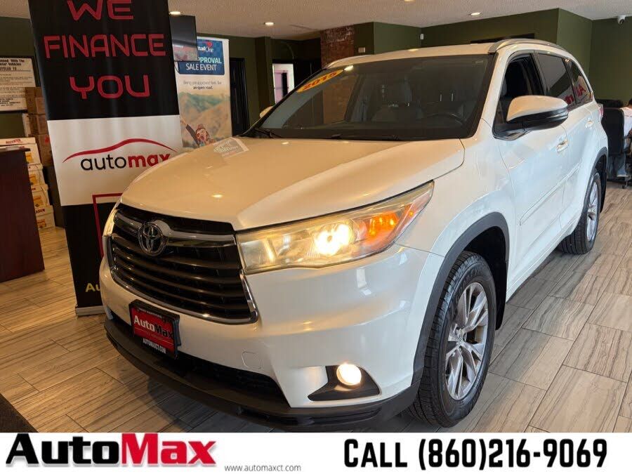 2015 TOYOTA Highlander