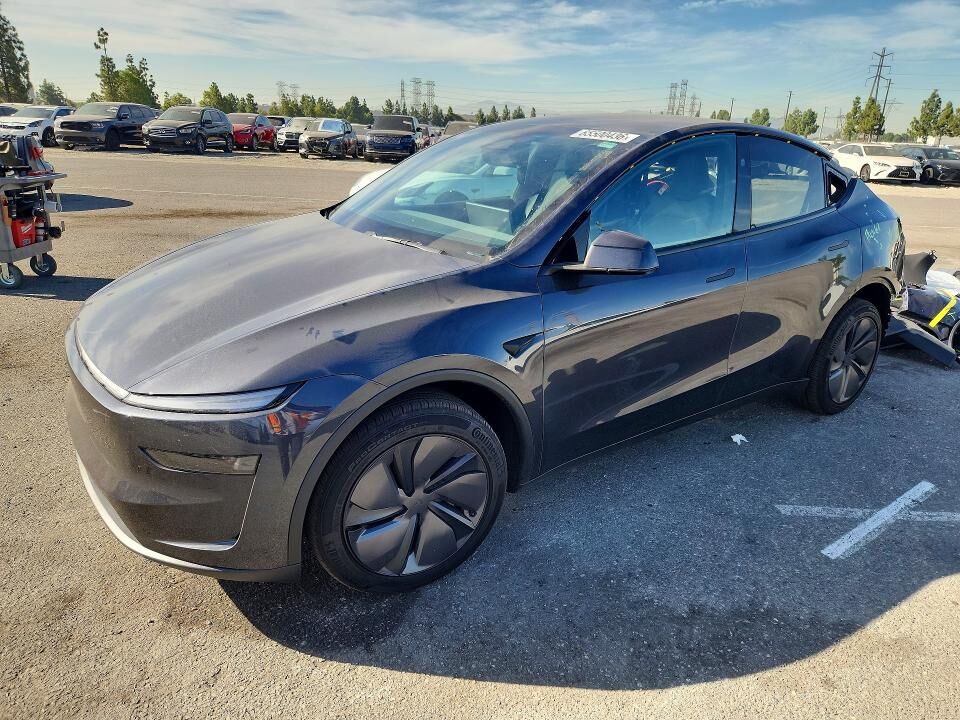 2026 TESLA Model Y