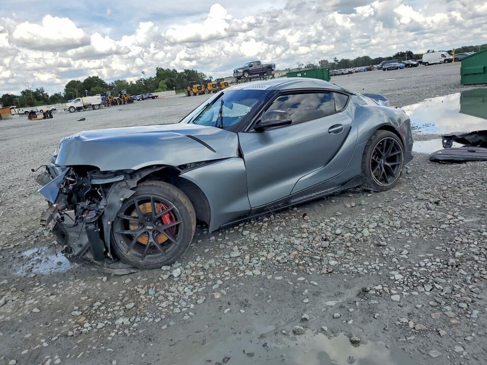 2022 TOYOTA Supra