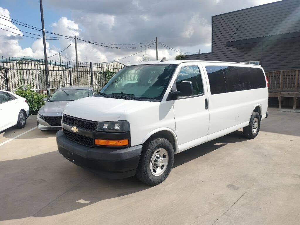 2019 CHEVROLET Express