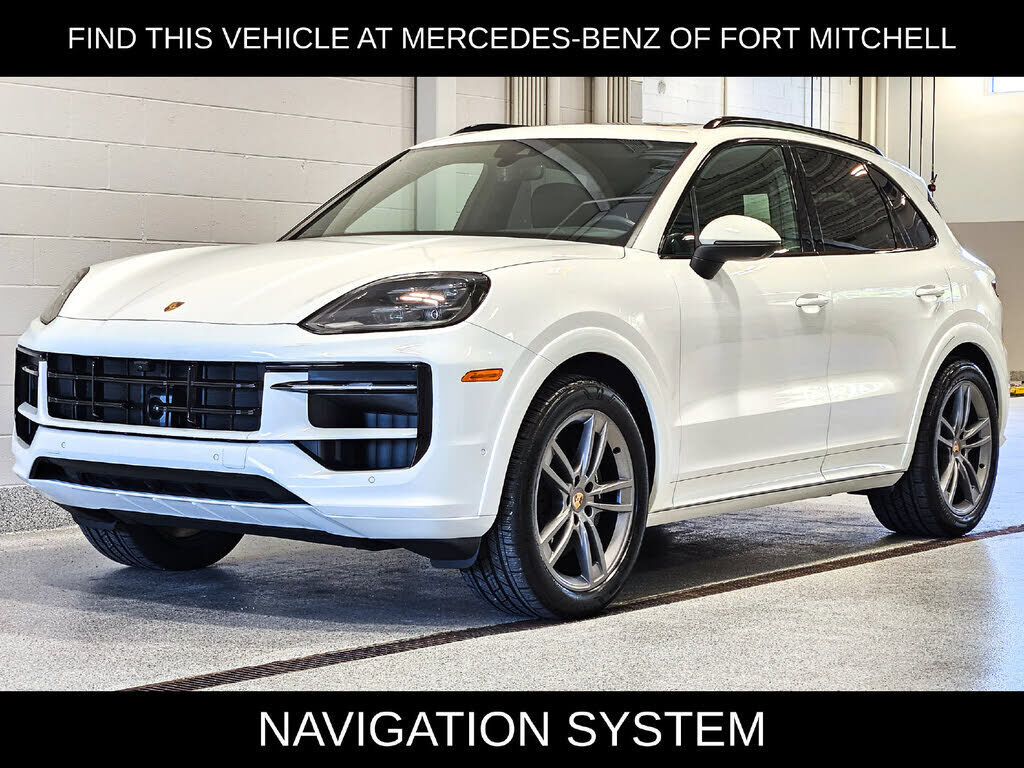 2025 PORSCHE Cayenne