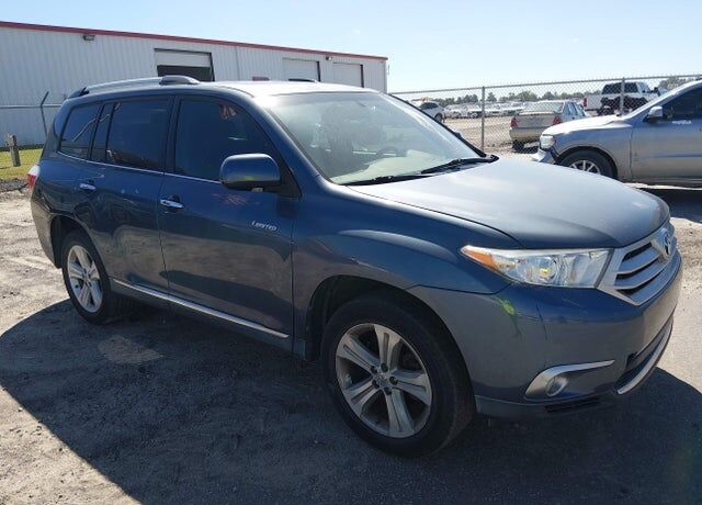 2012 TOYOTA Highlander