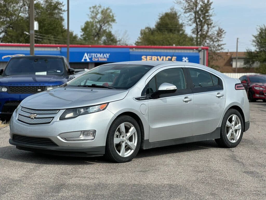 2013 CHEVROLET Volt