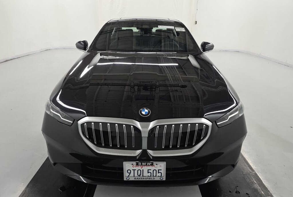 2025 BMW 540i