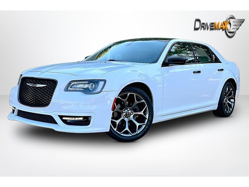 2018 CHRYSLER 300
