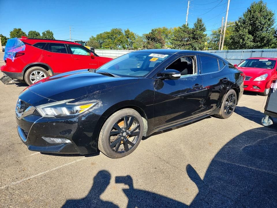 2017 NISSAN Maxima