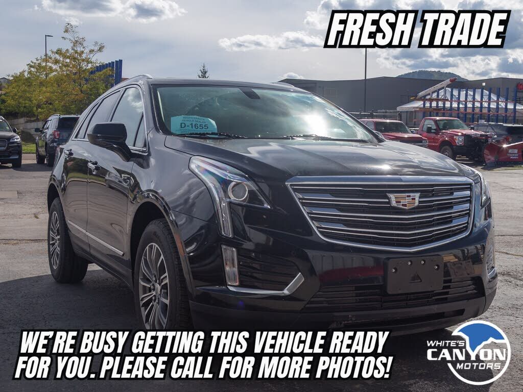 2017 CADILLAC XT5