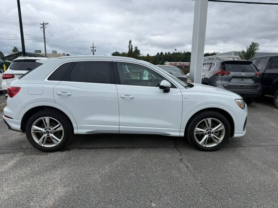 2022 AUDI Q3