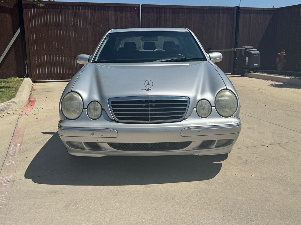 2000 MERCEDES-BENZ E-Class