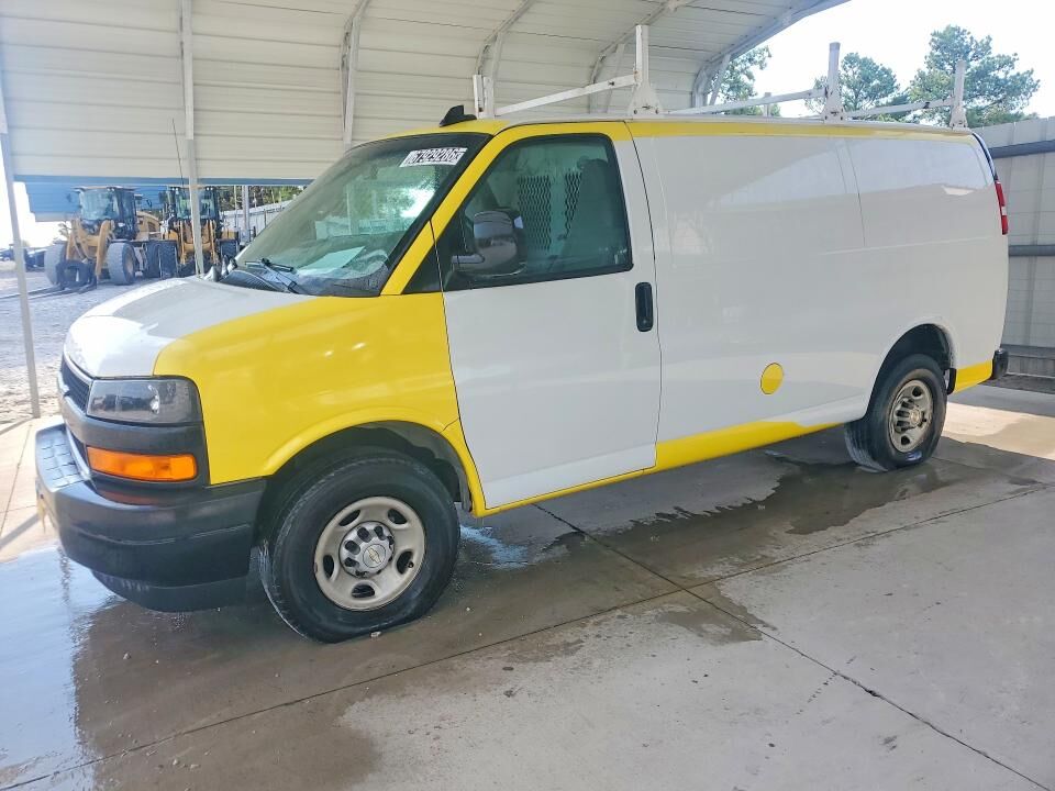 2020 CHEVROLET Express