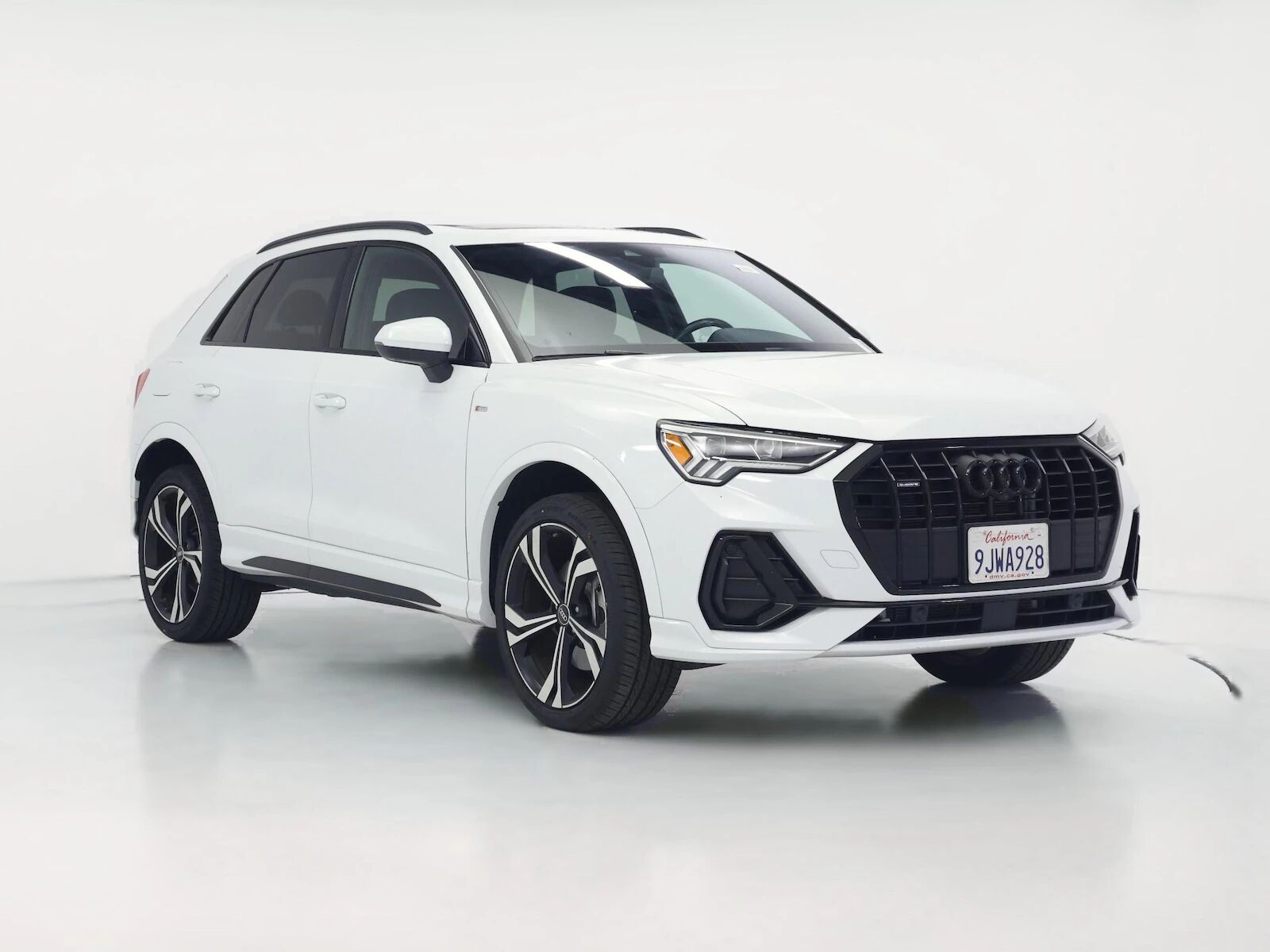 2024 AUDI Q3