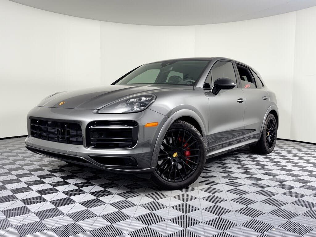 2021 PORSCHE Cayenne
