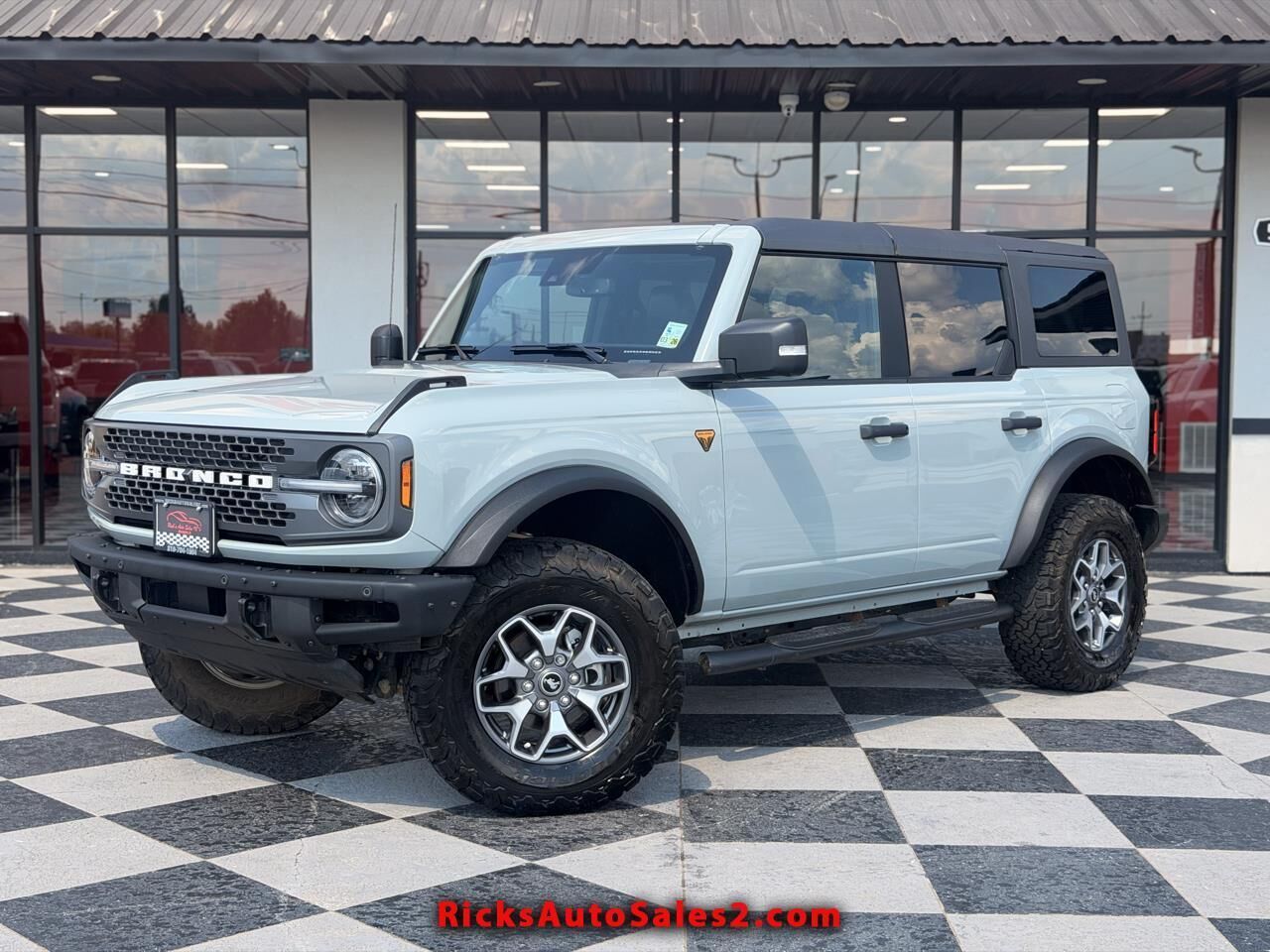 2024 FORD Bronco