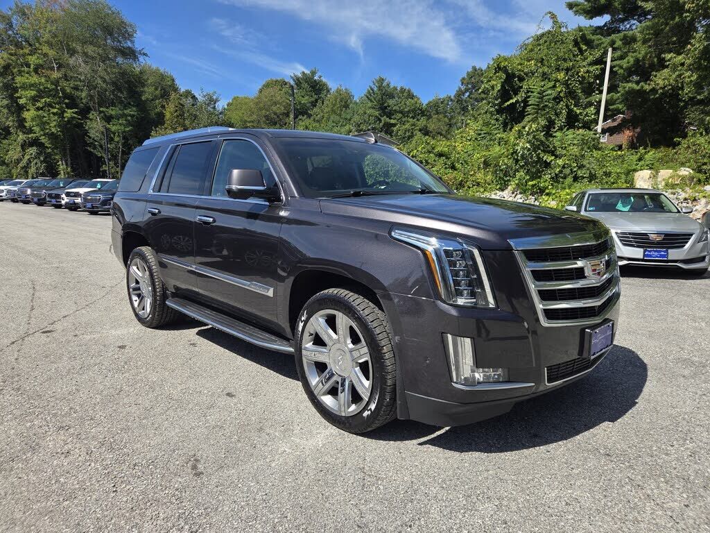 2017 CADILLAC Escalade